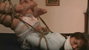રશિયન કૉલેજ ગેલ મમ્મીના BF ડિકને શોધે છે! ASAP Squirts ગુજરાતી સેકસી વીડિયો બીપી
