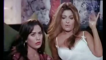 બ્રેઝર્સ: પોર્નએચડી સેકસી વીડિયો બીપી સેકસી વીડિયો પર સેક્સી ક્લીનિંગ લેડી કિતાના લ્યુર સાથે તેને સ્વચ્છ રાખો પરંતુ ગંદા કરો