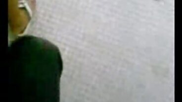 રિયાલિટી કિંગ્સ: બીપી સેકસી વીડિયો એચડી પોર્નએચડી પર ગુલાબના પલંગ પર ગિનેબ્રા બેલુચીની ગધેડા સાથે વાહિયાત